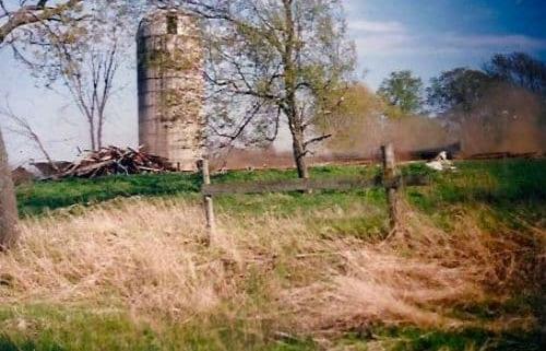 Edifice Magazine 2006: "Vanishing Barns"- Christine Jenkinson/Sven Kraumanis