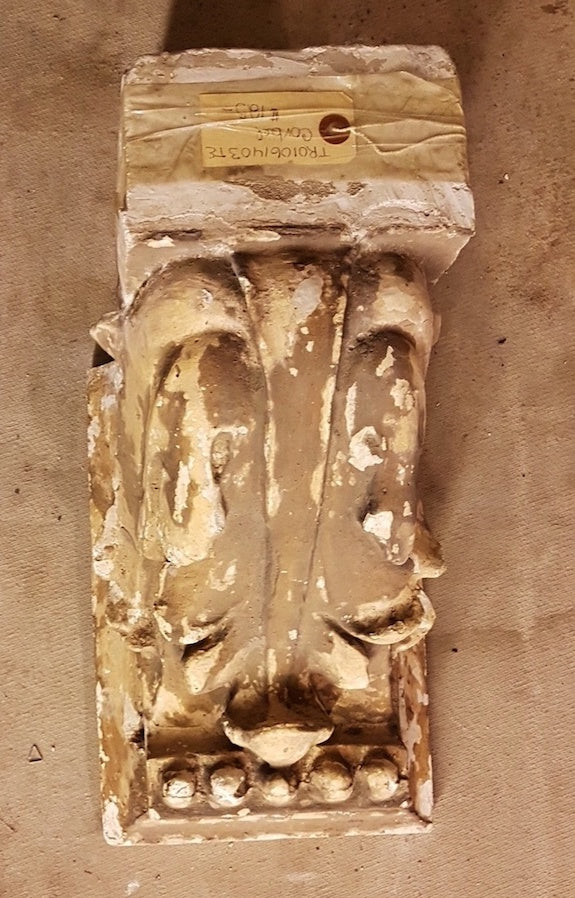 Vintage Plaster Corbel
