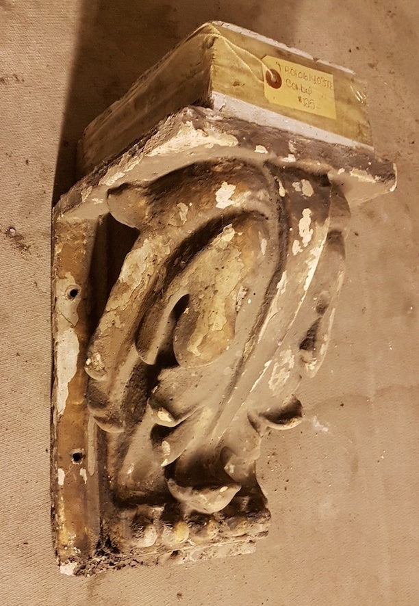 Vintage Plaster Corbel