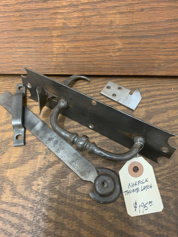 Clipped corner thumblatch ca. 1740-1840