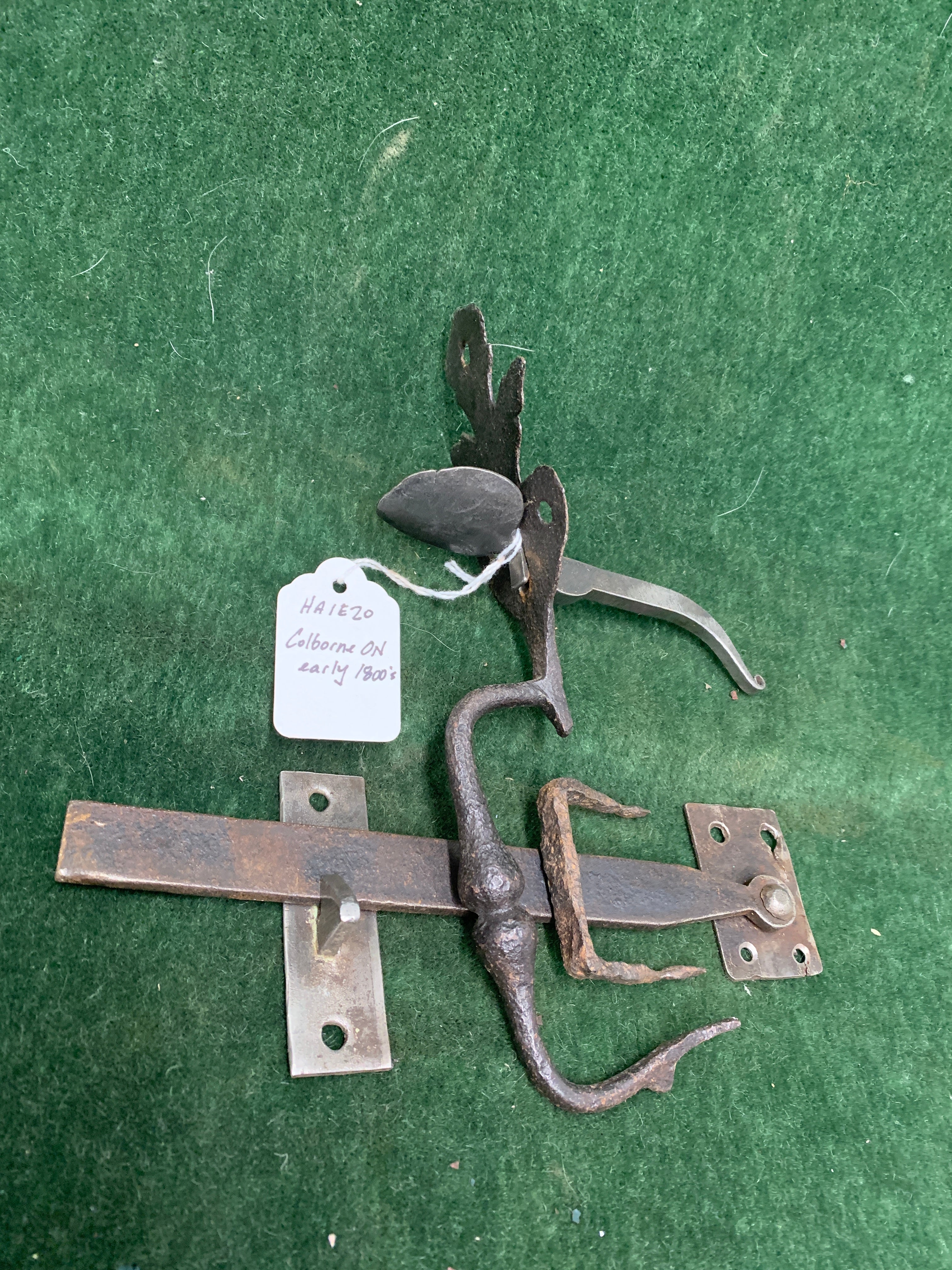 Floral themed forged thumblatch ca. 1640-1740