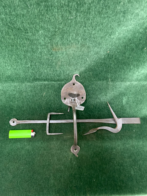 Early hand-forged, onion themed, Suffolk thumblatch ca. 1740-1840