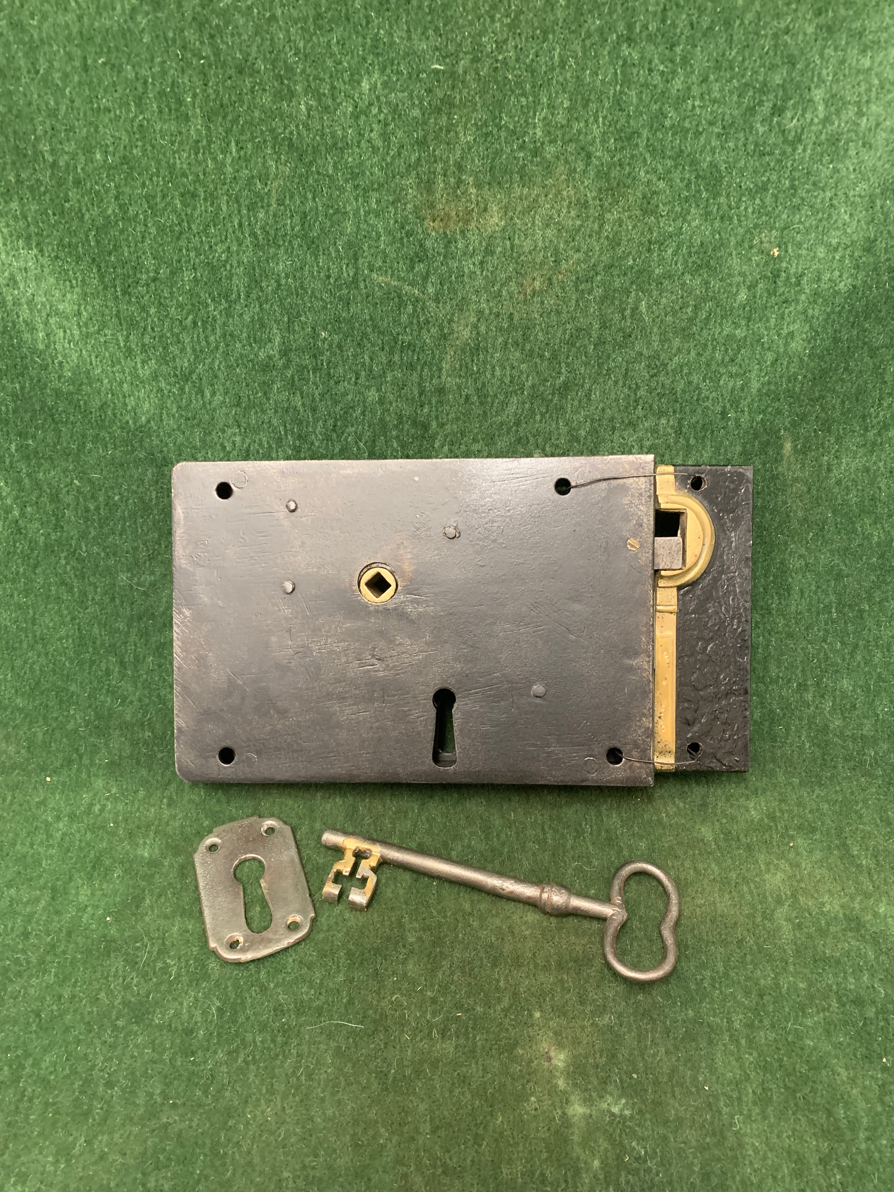 Carpenter Lock 8 1/8"x 5 1/2" for right hand door. 1740-1840