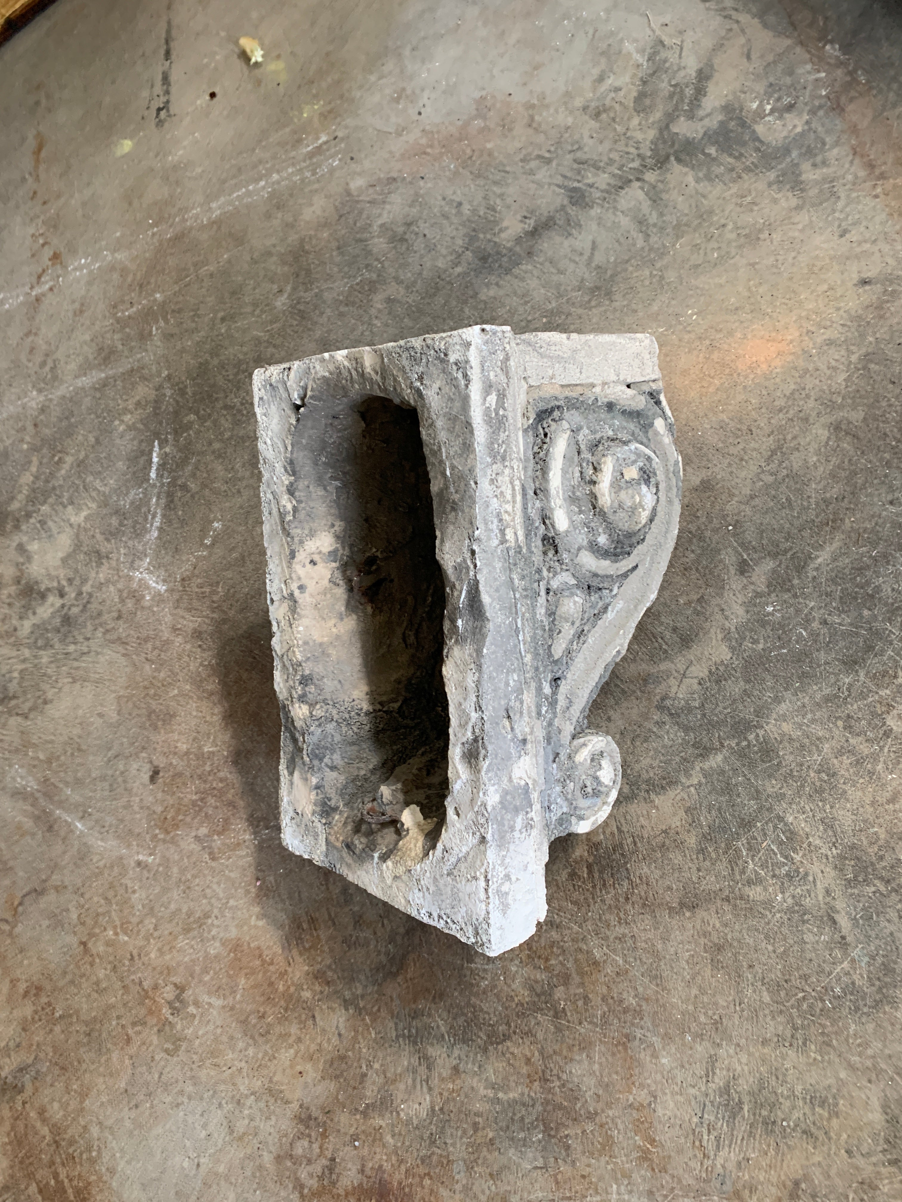 Vintage Plaster Corbel