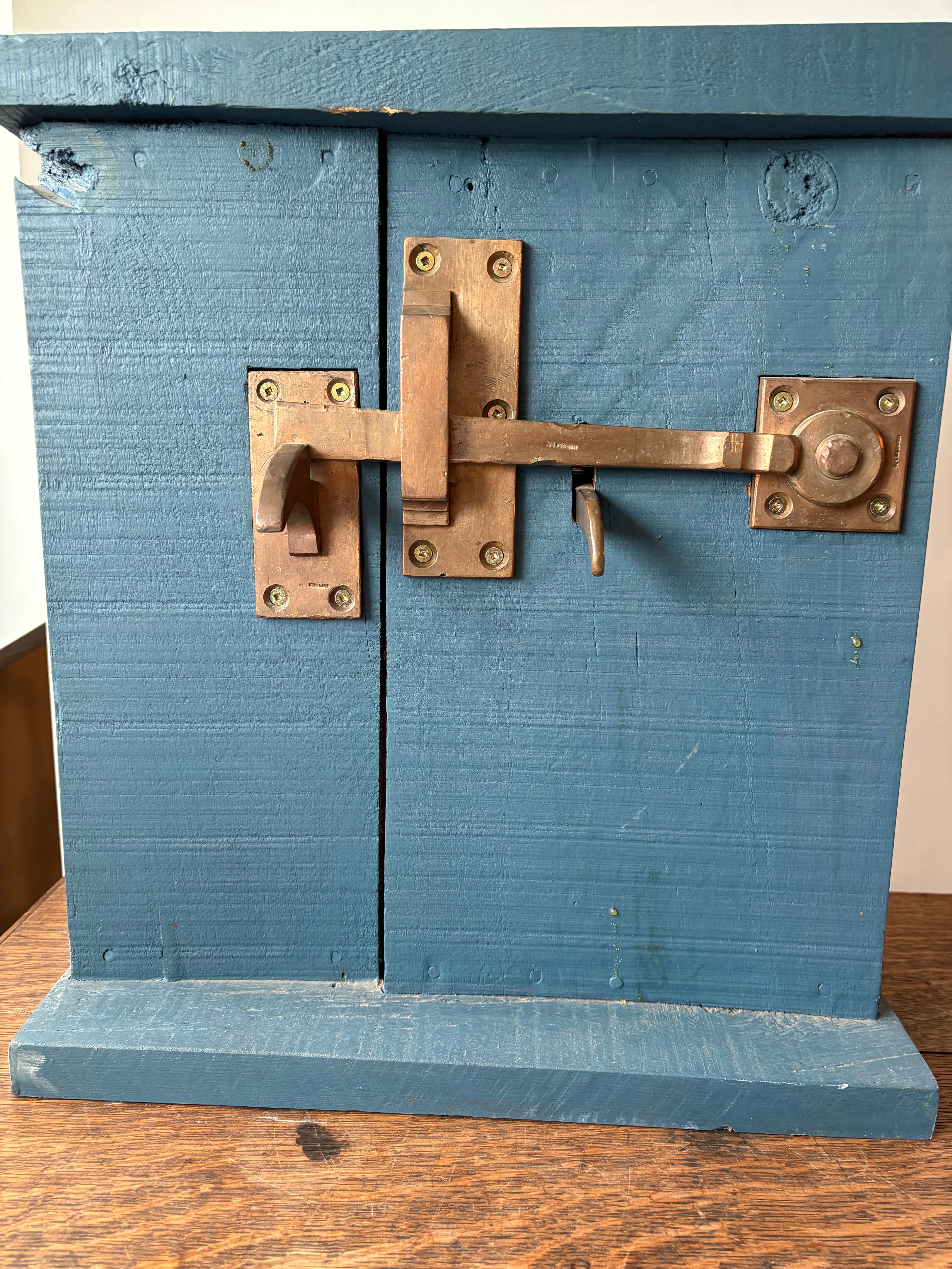 Hodges Lock & Pressings Co. UK. Thumblatch ca. 19th century