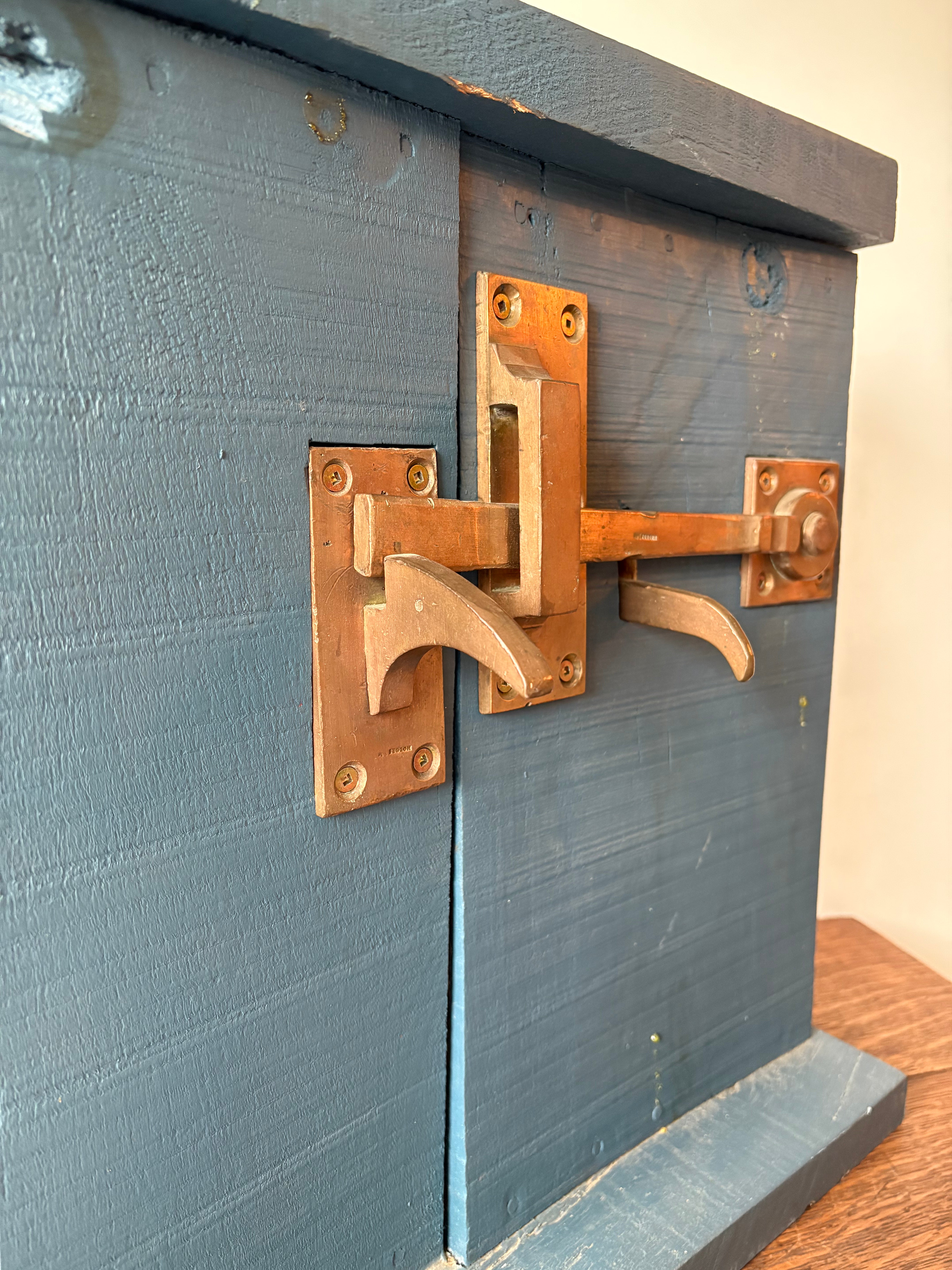 Hodges Lock & Pressings Co. UK. Thumblatch ca. 19th century