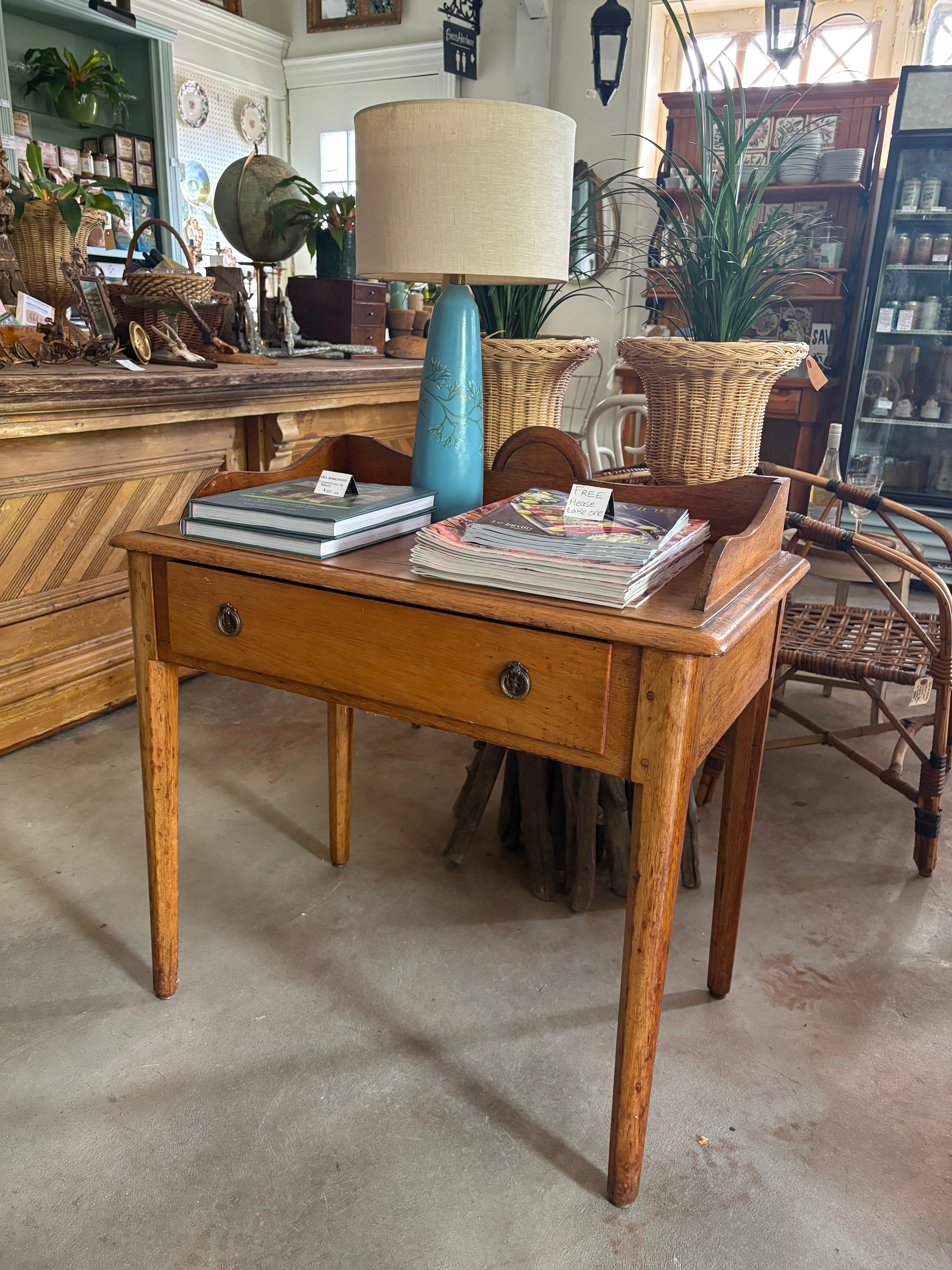 Vintage & Antique Furniture