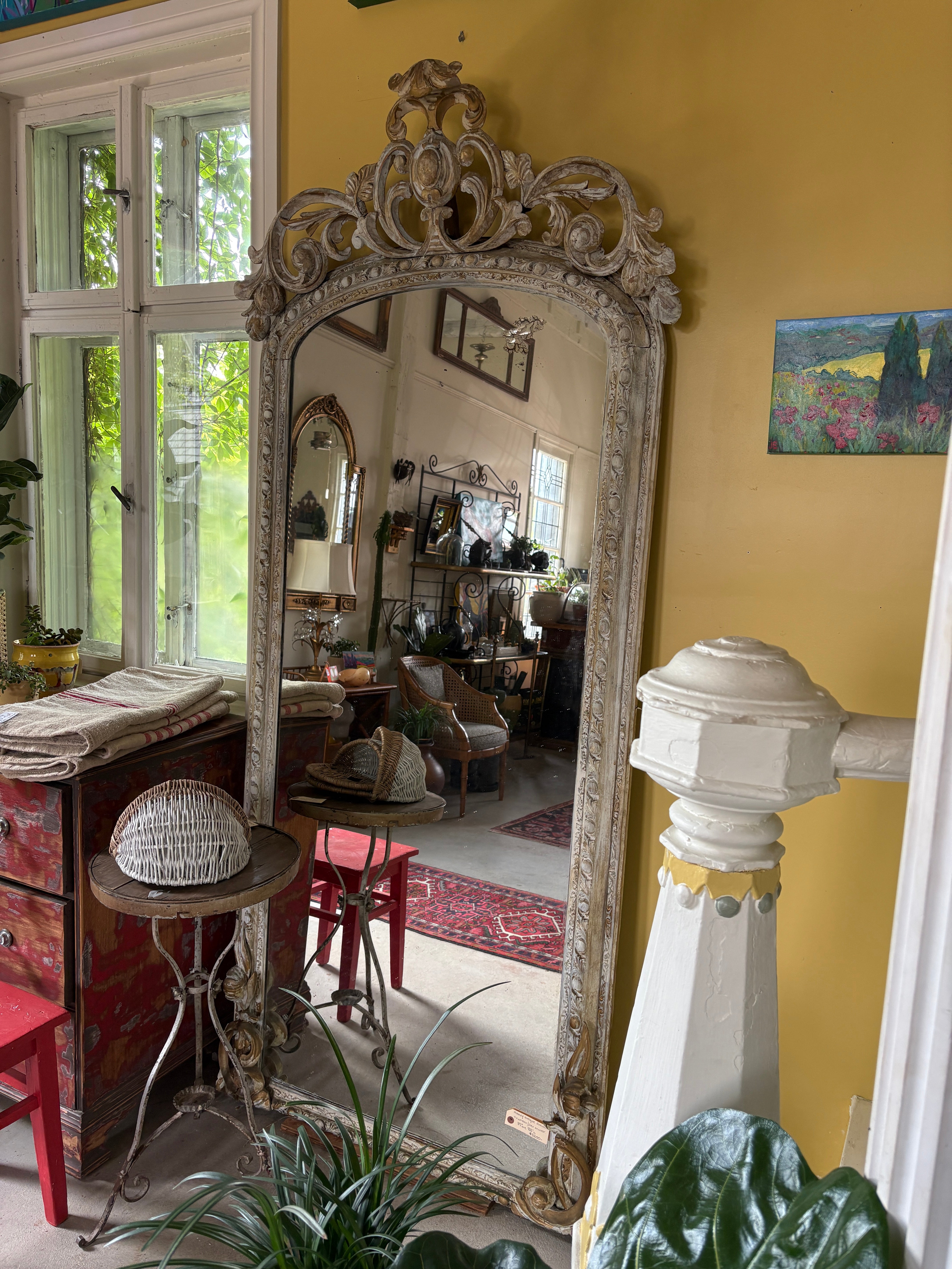 Antique Mirrors & Wall Decor