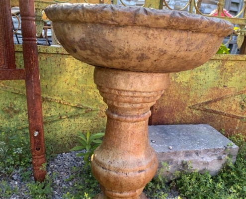 Vintage Style Pillar Bird Bath