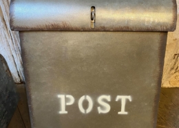 Vintage Style Post Mailbox