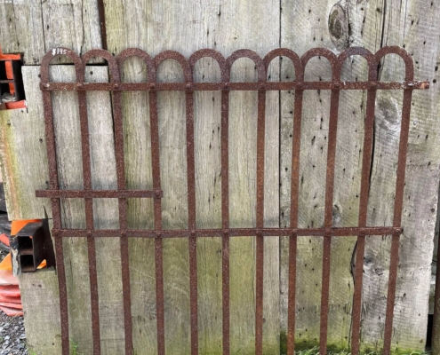 Antique Round Top Gate