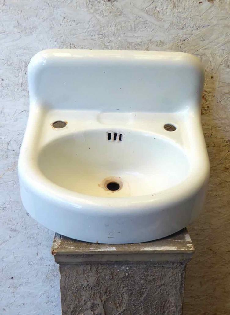 Ic0285 Wall Mount Antique Sink Legacy Vintage Building Materials Antiques - Vintage Wall Mounted Bathroom Sinks