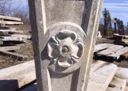 Antique keystone with decorative flower motif