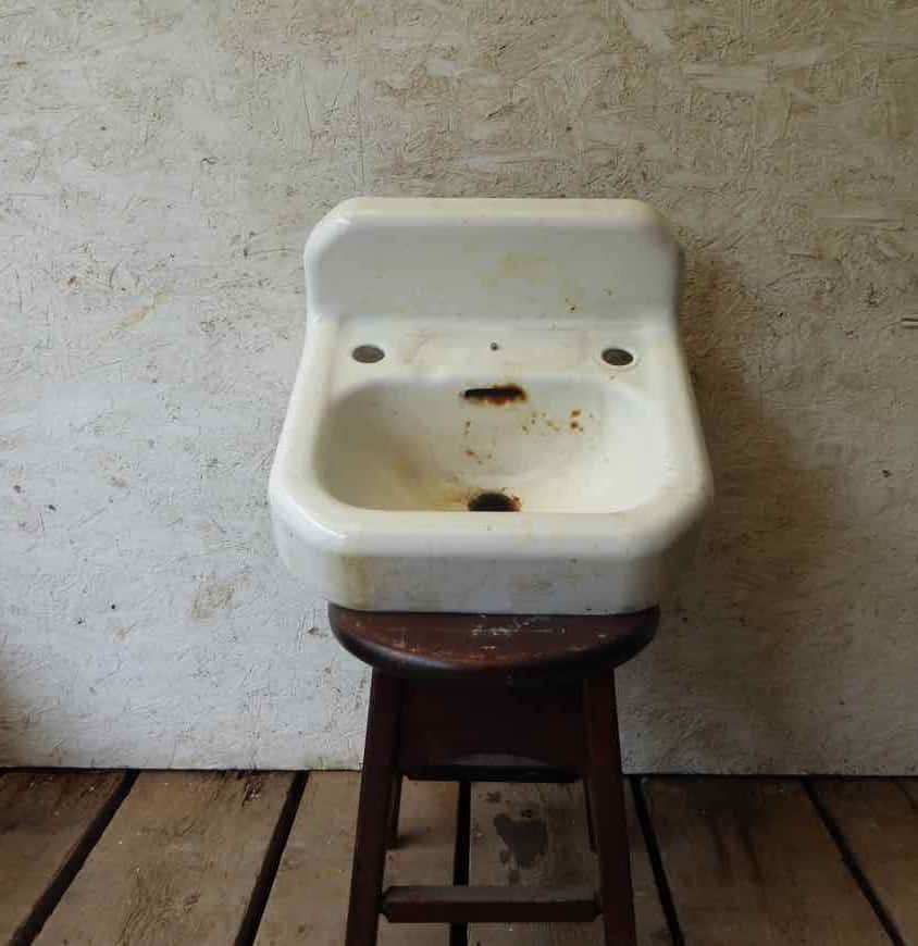 IC0815 - Antique Cast Iron Porcelain Sink - Legacy Vintage Building ...