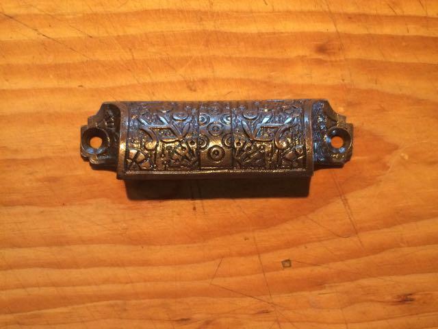 Old antique style reproduction Patterned Bin Pull