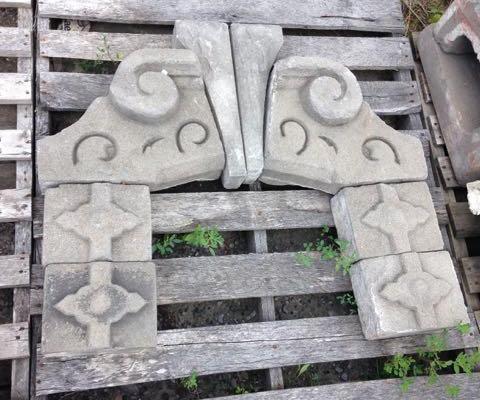 Antique stone lintel with keystone